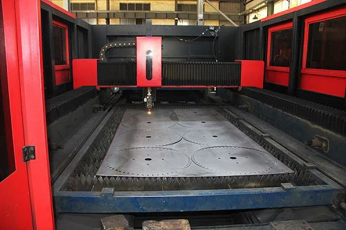 laser cutting machine(001)